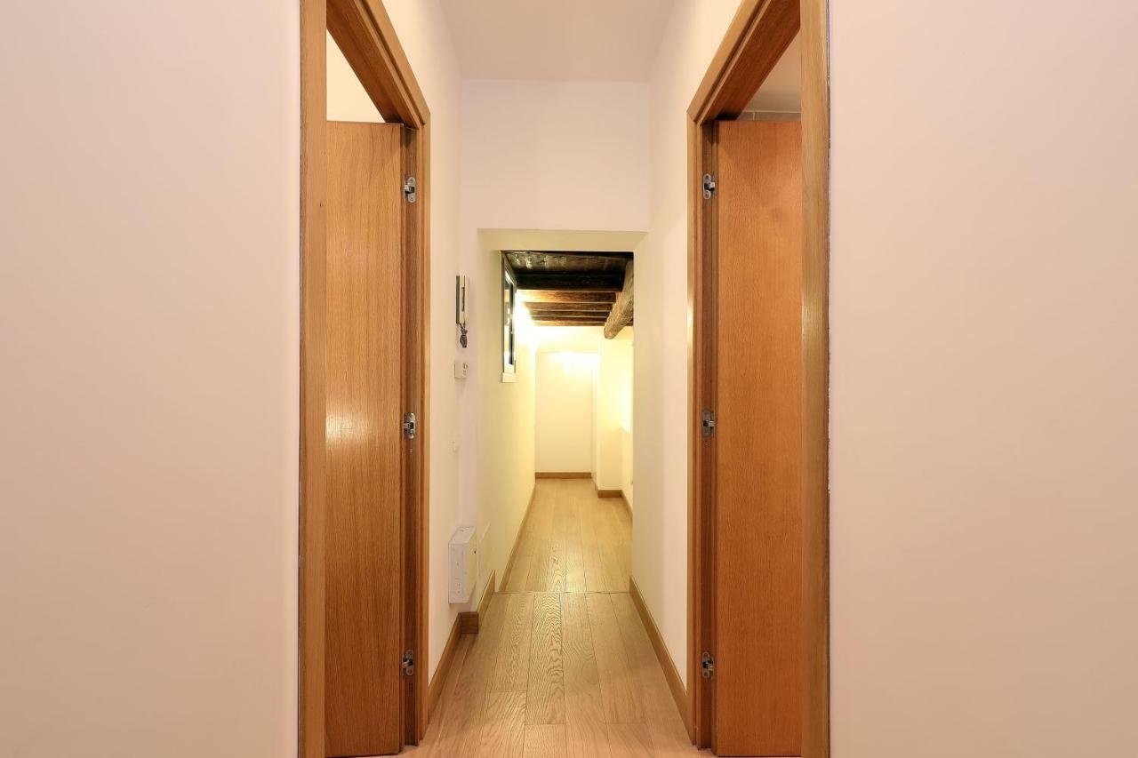 Croce 77 Central Apartamento *